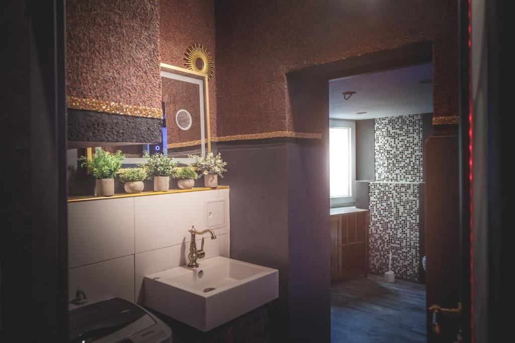 Einzigartige Ferienwohnung Bunt Wie Βερολίνο Εξωτερικό φωτογραφία